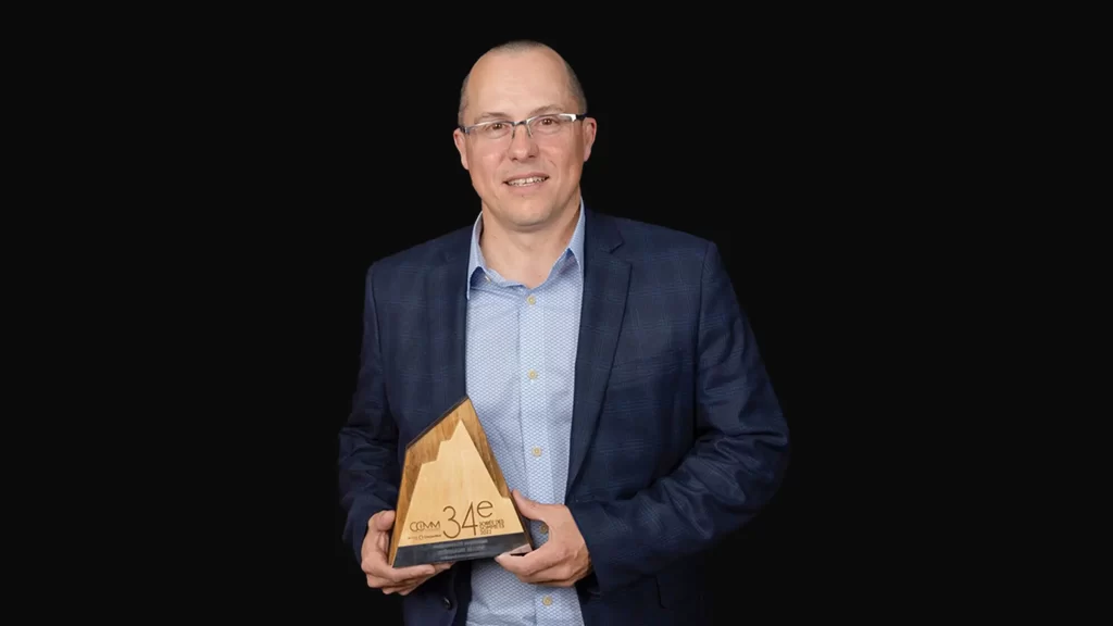 Stephan Elliott, Male Personality of the Year Award - Noovelia Inc.